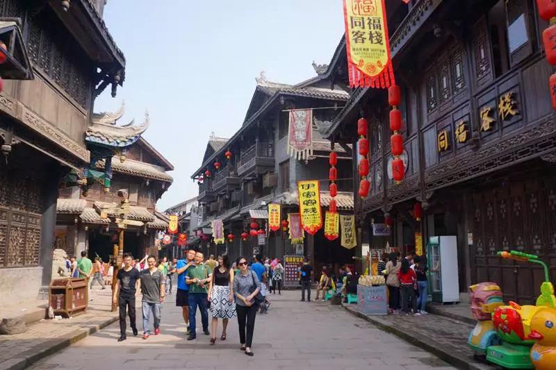 苹果公司高管讨论visionpro的内部视频